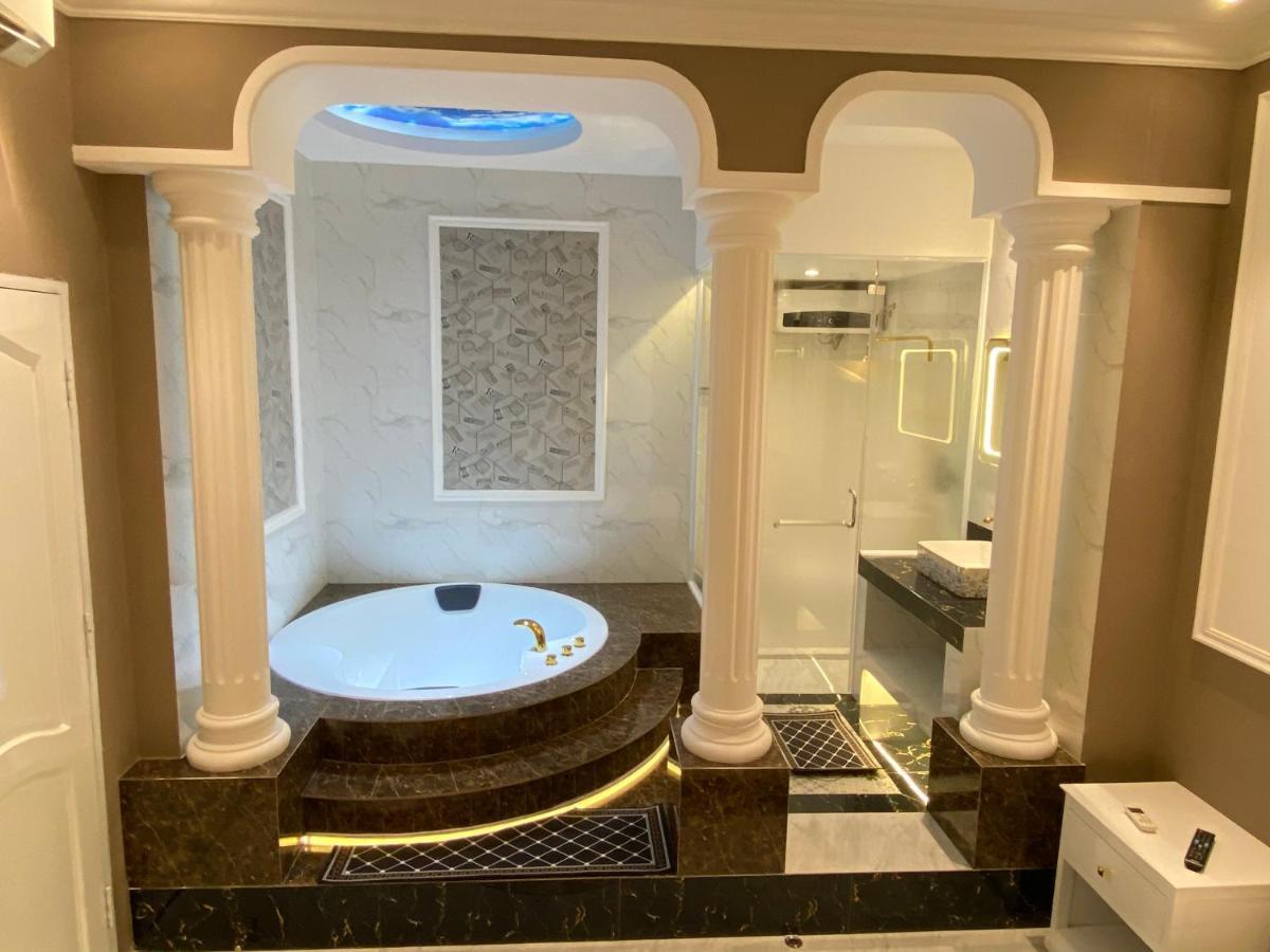 Phuoc Hung 1 Hotel Vinh Long Exterior photo