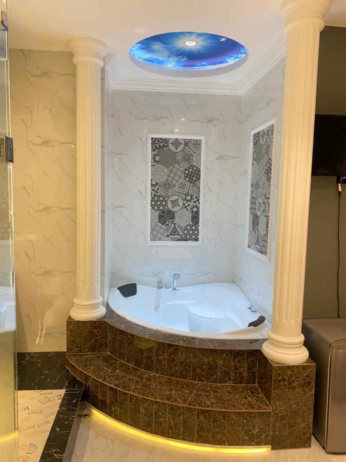 Phuoc Hung 1 Hotel Vinh Long Exterior photo